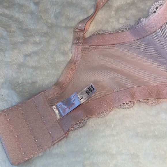 Victoria’s Secret pink Angels bra 36DD - Picture 7 of 7